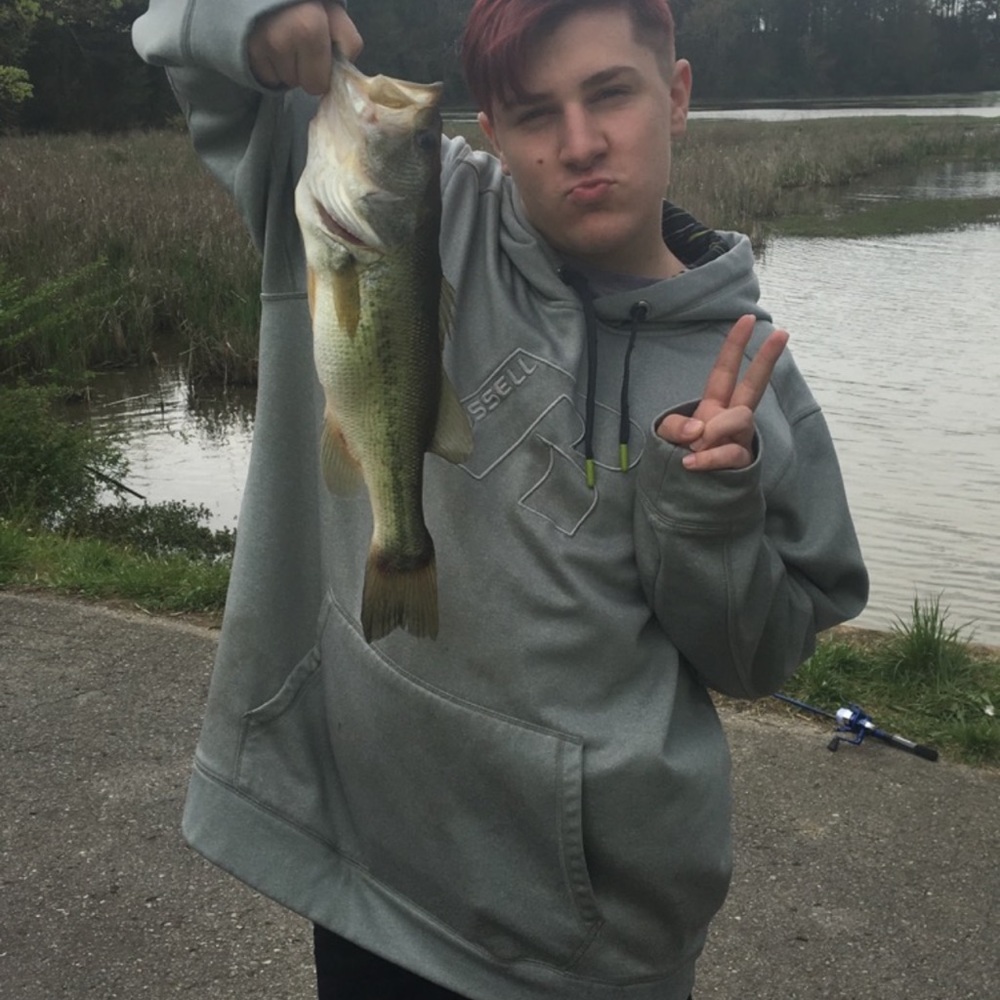 Meet your Posher, Derrick